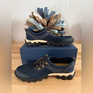 Navy/Black Clohco Outdoor Shoes